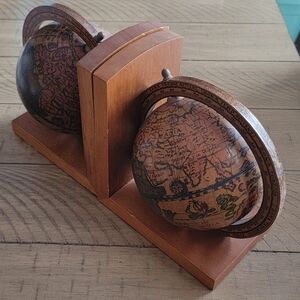 Vintage Wooden Globe Books Ends